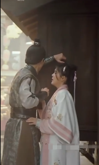 间谍夫妇今天又又又撞任务了全集