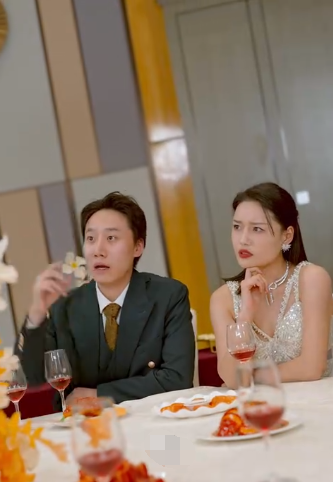 四位师姐你们正常点全集