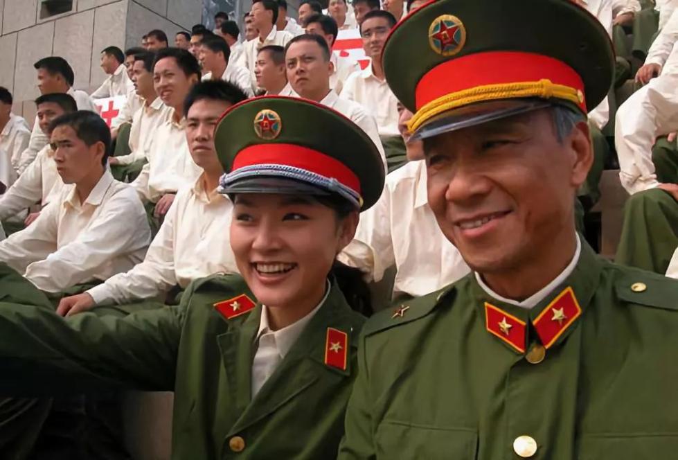 穿警服的那些女孩儿全集